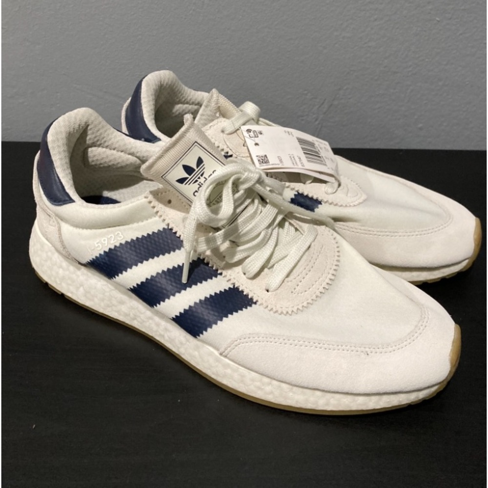 Adidas Iniki